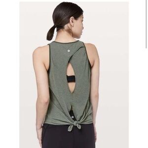 Lululemon breathable tank